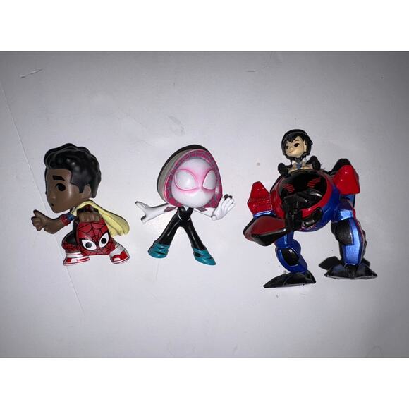 Spider-Man miles Morales across the spider verse Funko pop figures - Picture 1 of 2